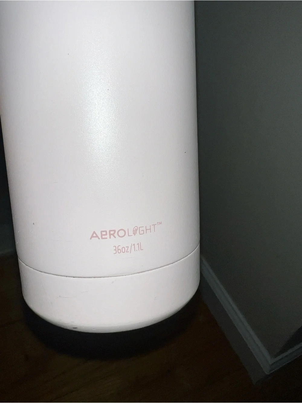 Stanley AeroLight IceFlow Pale Pink Travel Tumbler Bottle - Picture 4 of 5